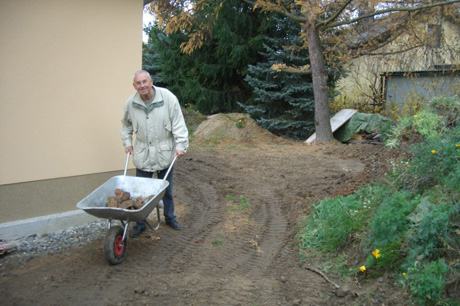 Dieter helping to build Joerg's house.