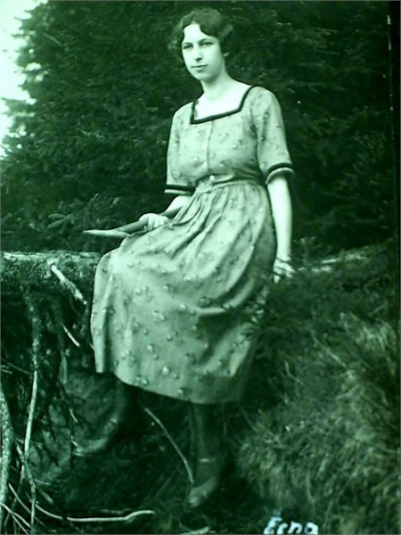 Mother when she was 16 years old in 1916.